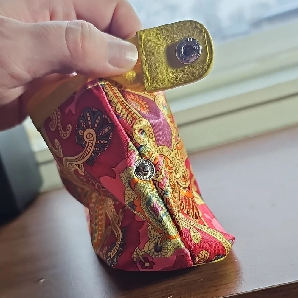 New Sisley-Paris Pink and Yellow Paisley Satin Make-up Cosmetic Bag